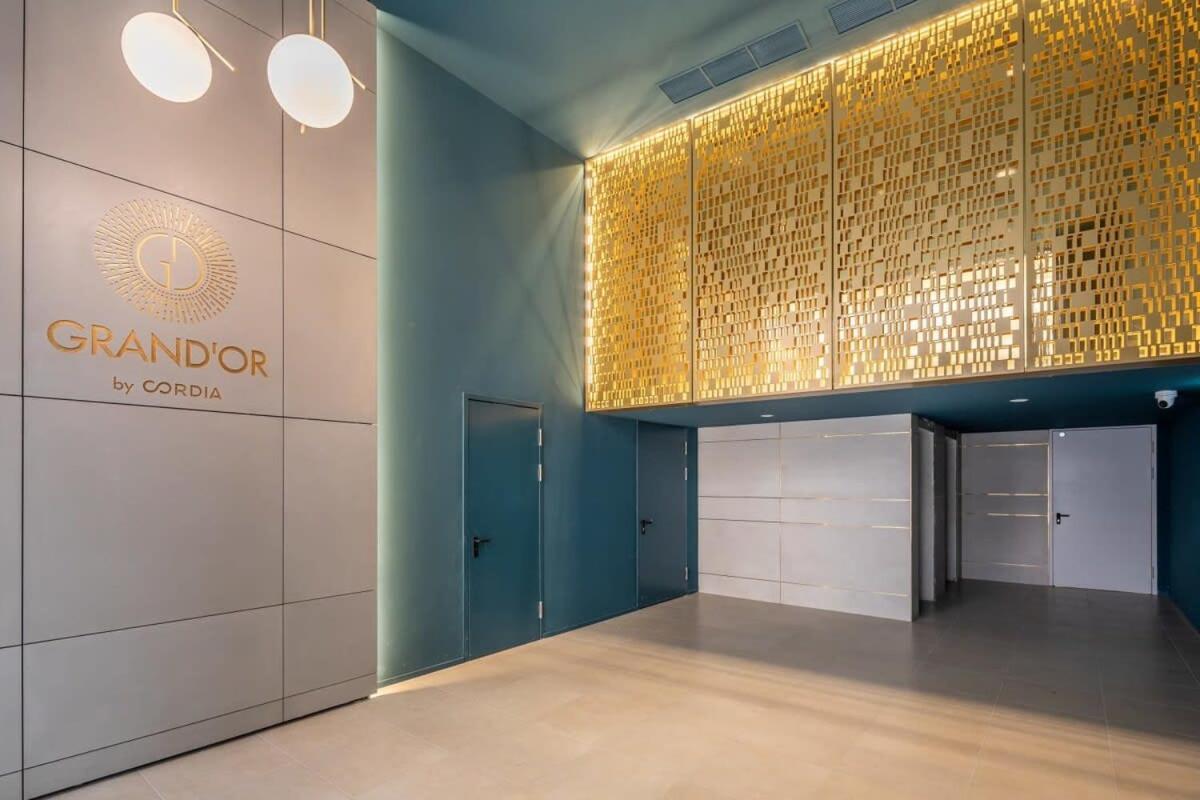 Modern Apt In Authentic Central Area 布达佩斯 外观 照片